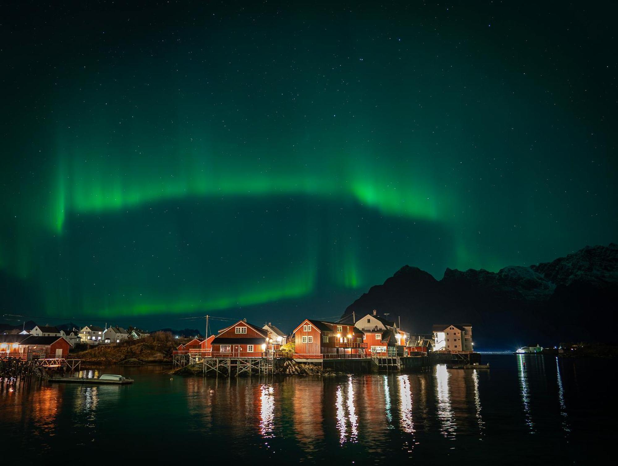 Henningsvaer Rorbuer Hotel Exterior photo